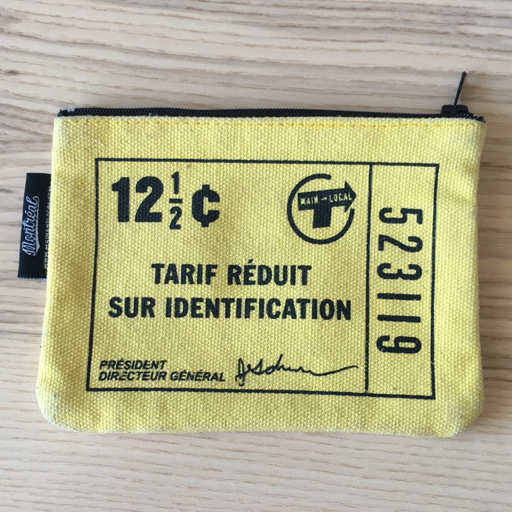 ✅ Trouvaille – MTL Retro Bus Pass change purse